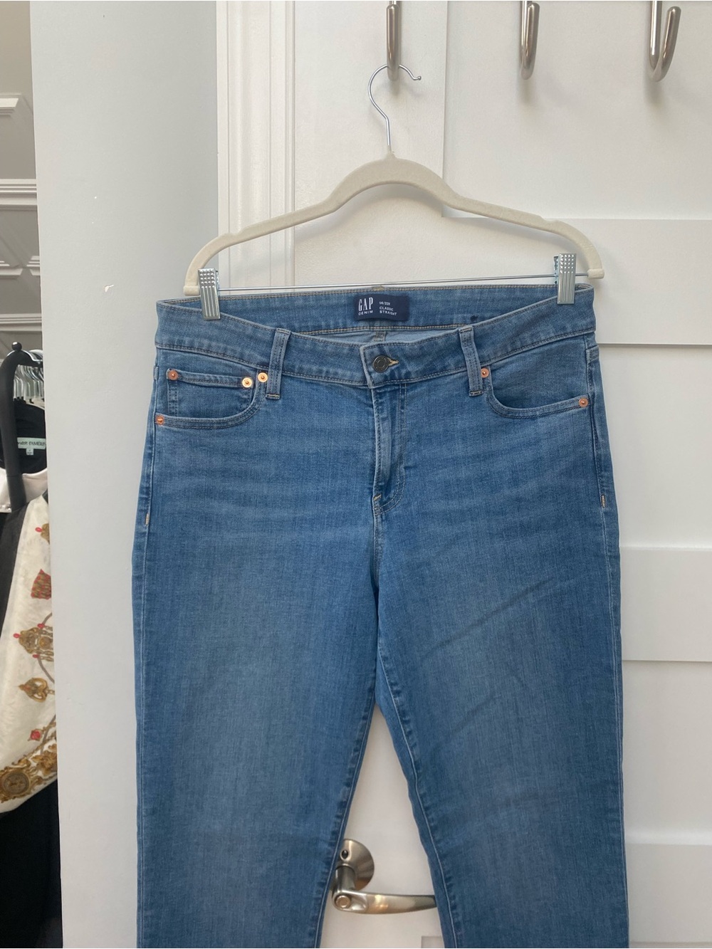 GAP Straight Leg Jeans in Blue Wash size XL - Picture 5 of 7